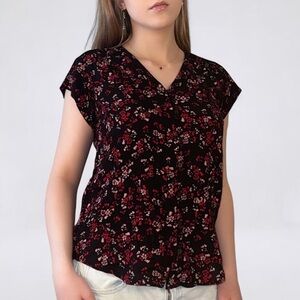 Liz Claiborne Black and Red Floral Blouse